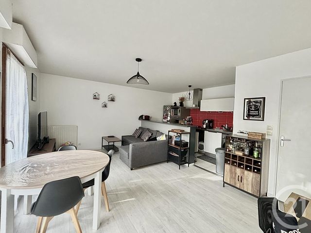 Appartement F3 à vendre - 3 pièces - 57.04 m2 - ST JACQUES DE LA LANDE - 35 - BRETAGNE - Century 21 Dréano Immobilier